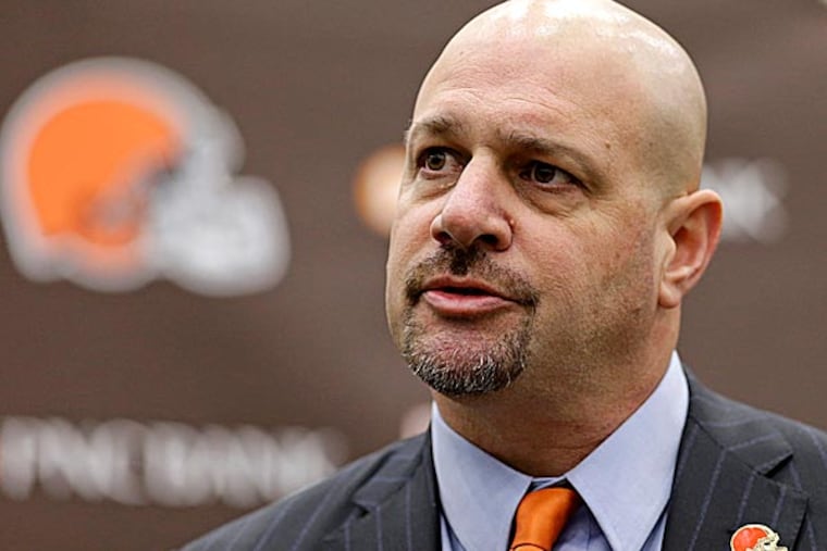 Browns head coach Mike Pettine. (Tony Dejak/AP)