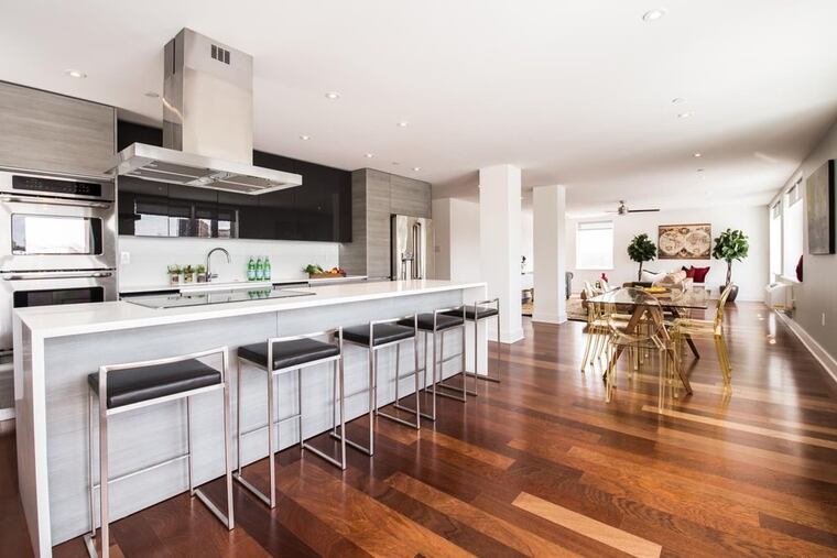 Rent at the Penthouses at Presidential City ranges from $2,715 to $4,505 per month.