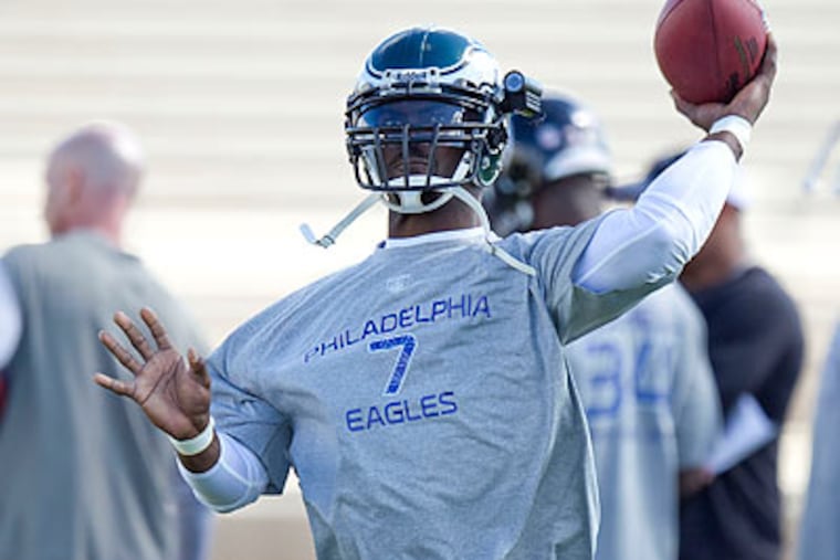 Michael Vick is one of the biggest stars at this year's Pro Bowl. (Eugene Tanner/AP)