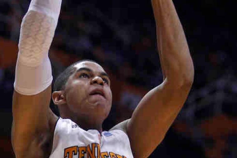 Vols' Tobias Harris makes a shot in win over Memphis.