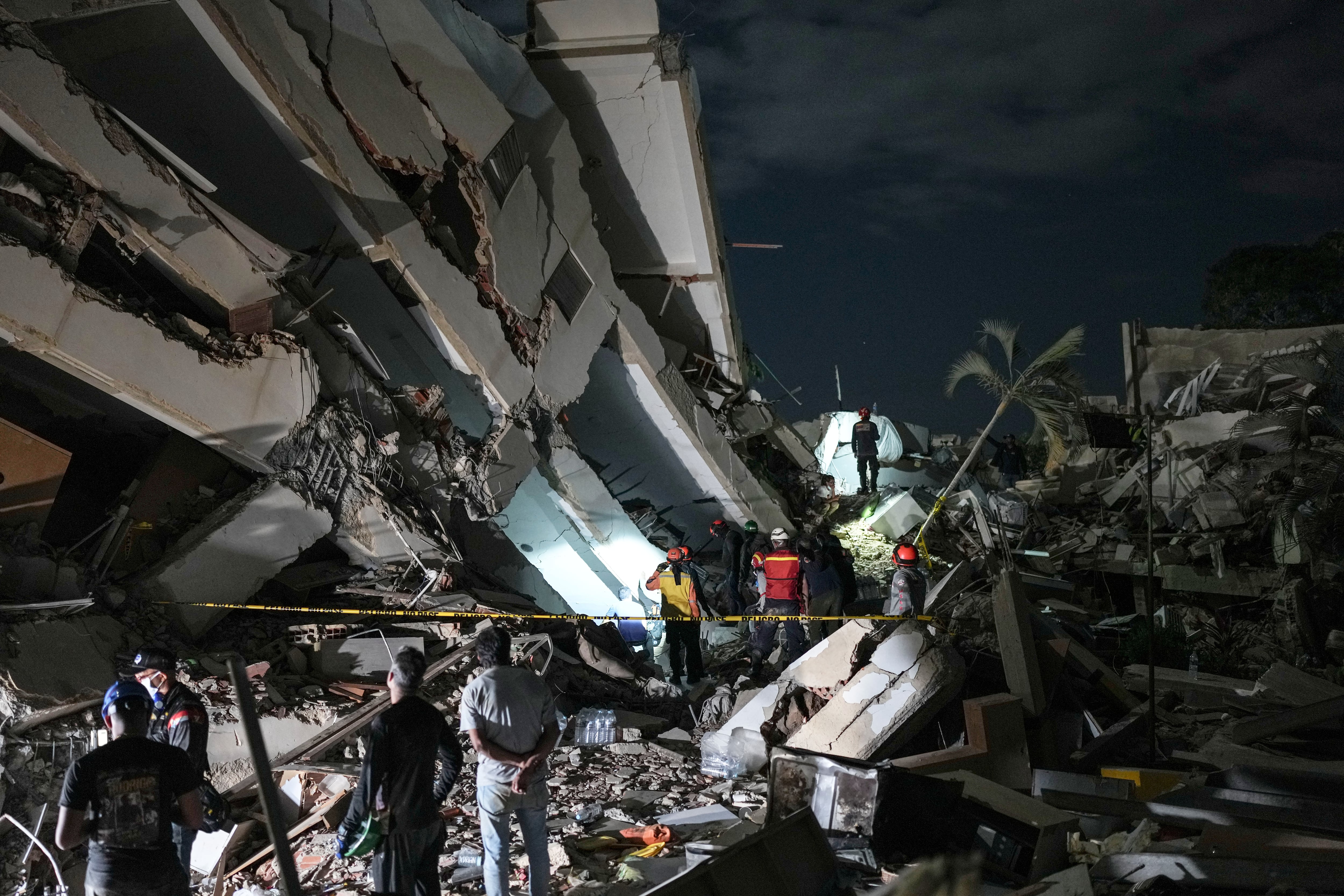 Photos show rescue efforts across earthquake-ravaged Venezuela