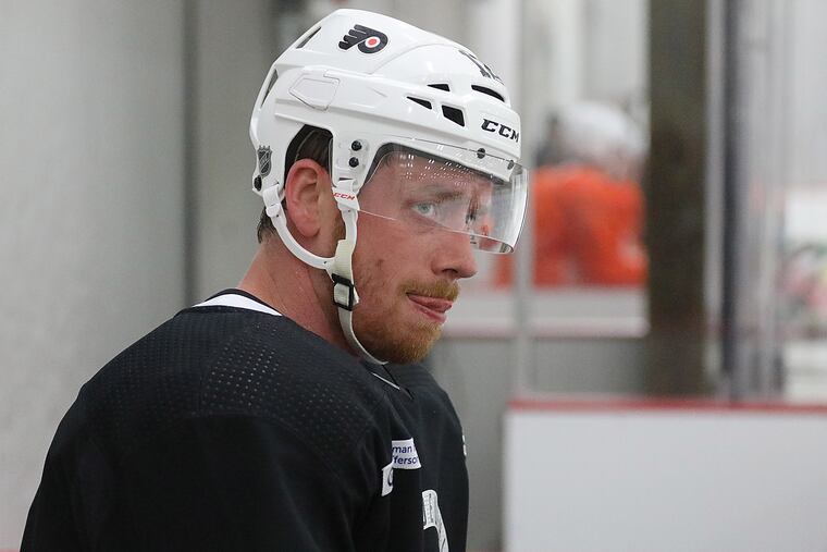 Michael Raffl scored a goal before suffering a leg injury in Sunday's win over the Bruins.