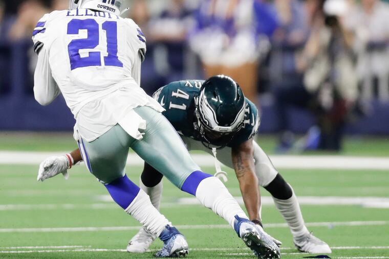 The Eagles need to keep their heads up Sunday night if they are going to prevent the Cowboys' Ezekiel Elliott from running all over them like he did last year.