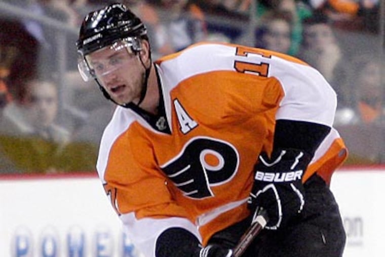 Jeff Carter leads the Flyers with 32 goals this season. (Yong Kim/Staff Photographer)