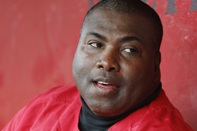 Hall of Fame outfielder Tony Gwynn is undergoing surgery to remove a new cancerous tumor inside his right cheek. (AP Photo/Chris Park, File)