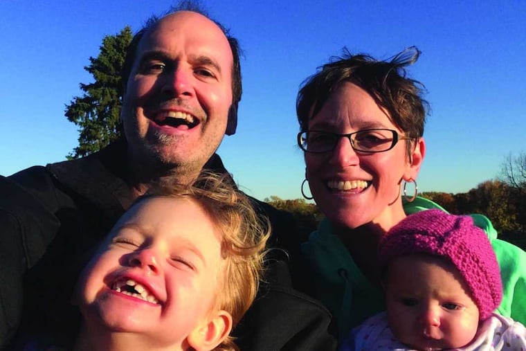 Jay and Luna on left; Lory and Opal at right.