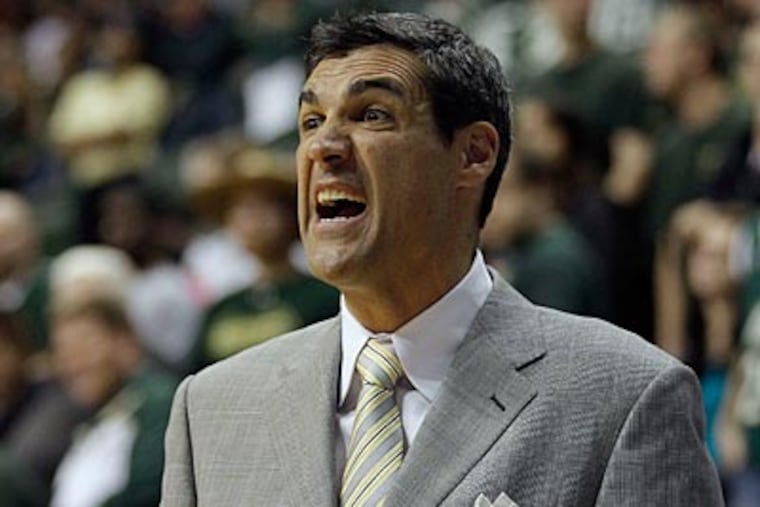 Jay Wright leads Villanova into a Big East matchup against undefeated Cincinnati on Sunday. (Chris O'Meara/AP)