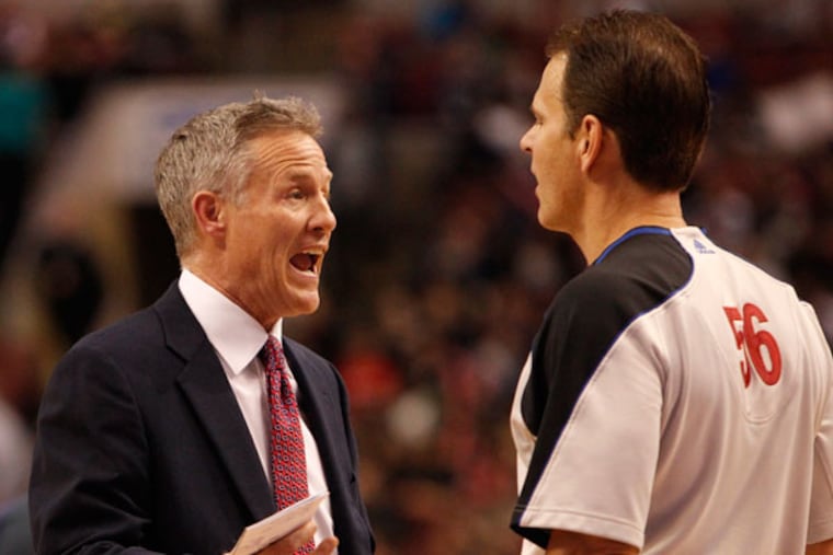 Brett Brown pleads with an official. (Ron Cortes/Staff Photographer)