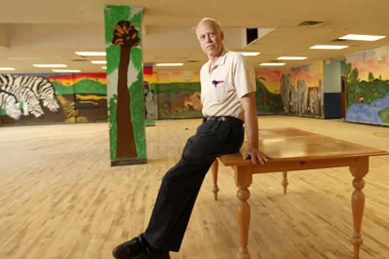 Steve Crane, member of a group that proposed opening the Hebrew Language Charter School, wants to fill rooms in the former Wakisha Charter School with students. ( Michael Bryant / Staff Photographer )
