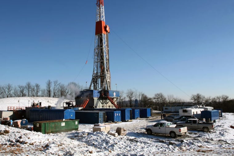 Shown is a Range Resources drilling rig in Canonsburg, Pa., on
Wednesday, Jan. 24, 2008. (AP Photo/Andrew Rush)
