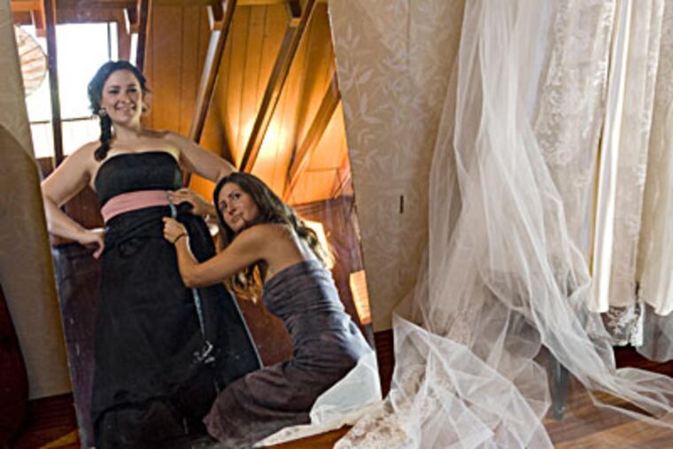 Sellersville woman turns unwanted apparel into dress-rehab business Sellersville woman turns unwanted apparel into dress-rehab business