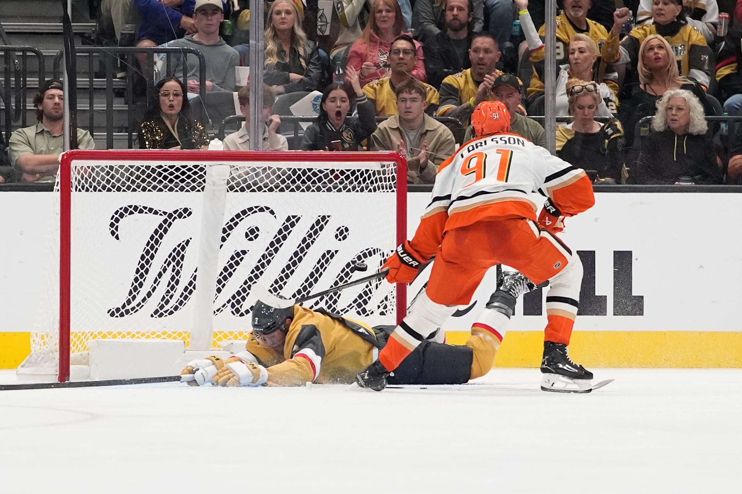 Ducks open the season with a 4-3 victory over the Golden Knights