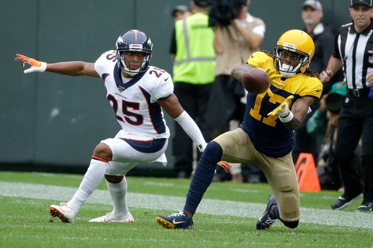 Cornerback Chris Harris (25) of the Broncos.