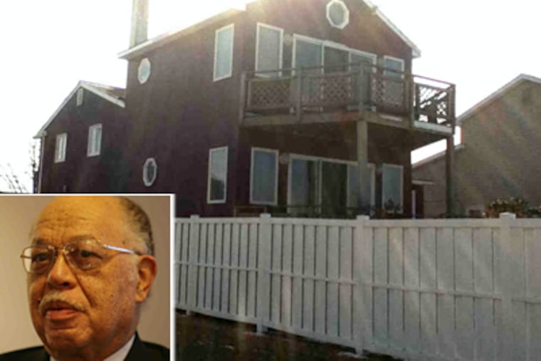 This house, at 1022 N. Shore Drive, is Dr. Kermit Gosnell's Brigantine, N.J., getaway, assessed last year at $984,000. (Stephanie Farr / Staff Photographer)