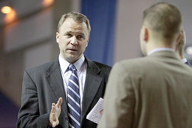 87ers assistant coach Doug Stewart. (Charles Fox/Staff Photographer)