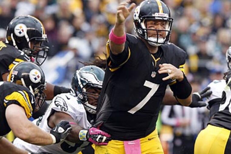 The Eagles were held without a sack for the second straight week on Sunday. (Yong Kim/Staff Photographer)