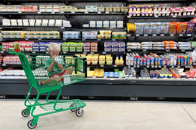 Food packaging, which often features larger-than-life pictures of food items, plays an important role in diet-related illnesses.