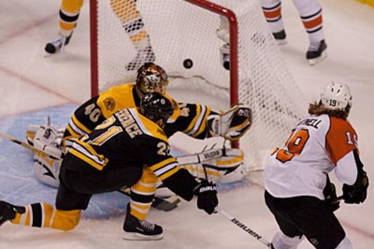 Scott Hartnell had a goal and an assist in last night's historic Game 7 come-from-behind win. (Ed Hille / Staff Photographer)