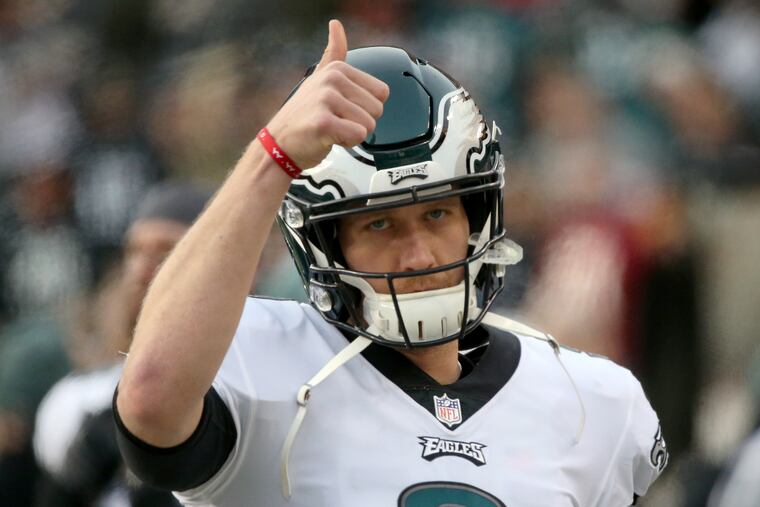 Eagles quarterback Nick Foles giving a thumbs-up on the sideline before Sunday's game against the Redskins.