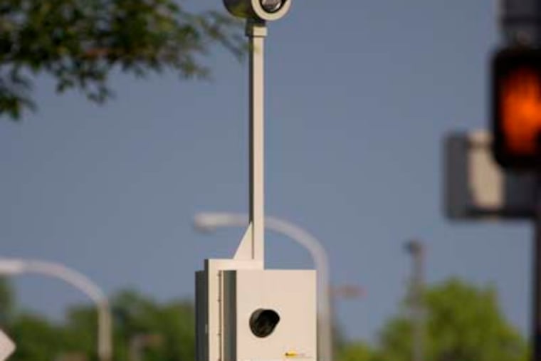 Red-light camera at the intersection of Grant Av. and Roosevelt Blvd. in NE Philly. Ray M. Jones / Staff Photographer