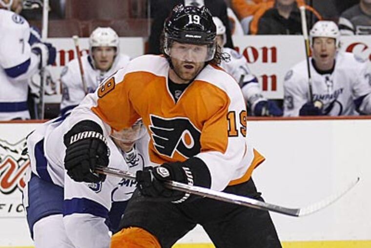 "All things considered, you have to stay fit and be ready," Scott Hartnell said Monday. (Yong Kim/Staff file photo)