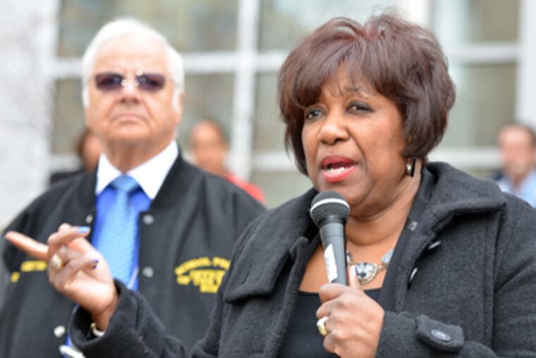 Then-Superintendent Arlene Ackerman addresses a rally in front of Philadelphia School District headquarters in March 2011. (Ron Tarver / Staff Photographer)