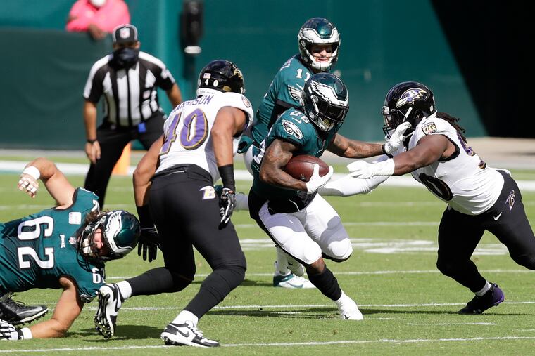 The Eagles hope to get running back Miles Sanders back on the field Sunday against the Giants.