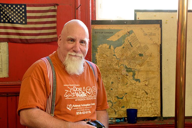 Phil Cohen poses at Engine Company 9, Ladder 3, at 27th & Federal September 22, 2014. ( TOM GRALISH / Staff Photographer )