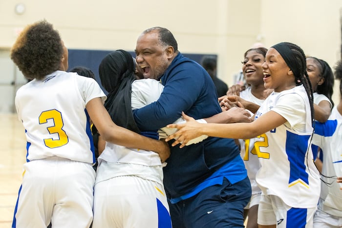 Maureece Rice Audenried’s Shayla Smith breaks city girls' basketball scoring record