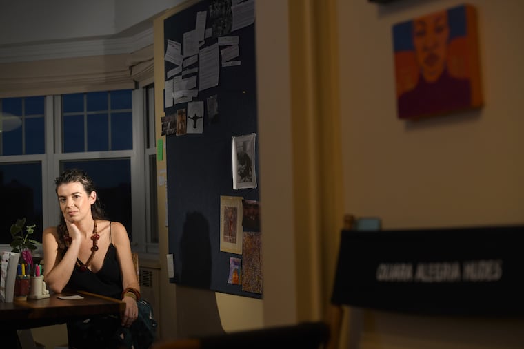 La autora Quiara Alegría Hudes, quien escribió "My Broken Language: A Memoir", en su oficina en Manhattan.