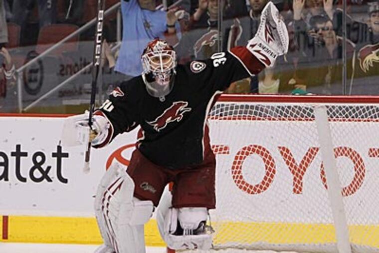 Ilya Bryzgalov reportedly has been seeking a 6-year deal worth close to $6 million per season. (Ross D. Franklin/AP)