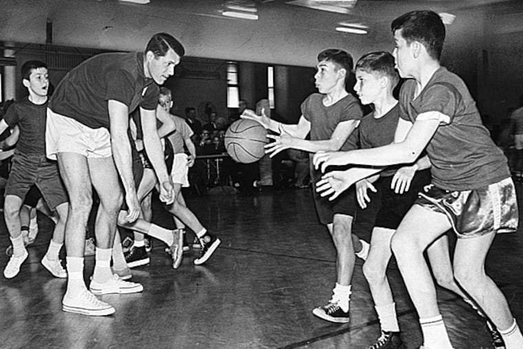 Tom Gola. (Photo credit: Al Deans)