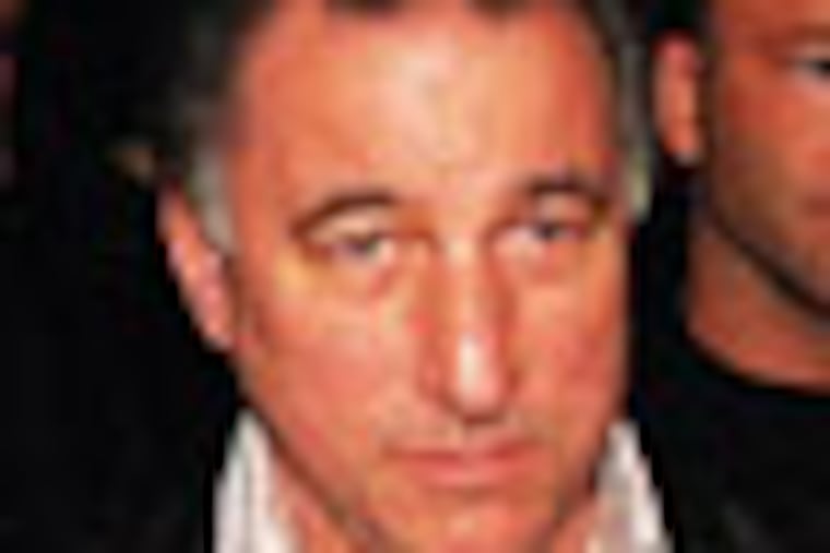 PUBLISHED CAPTION: ALEJANDRO A. ALVAREZ/Daily News Reported acting mob boss Joseph Ligambi leaves federal court. Prosecutors allege that he planned hit on witness.
PHOTOGRAPHER: ALEJANDRO A. ALVAREZ
Monday, Jul 23, 2001