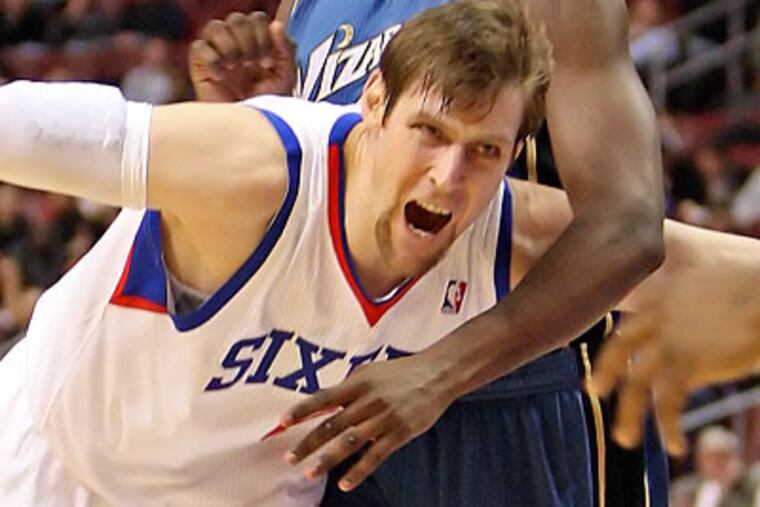 Andres Nocioni suffered a dislocated and fractured middle finger in last Friday's game. (Steven M. Falk/Staff file photo)