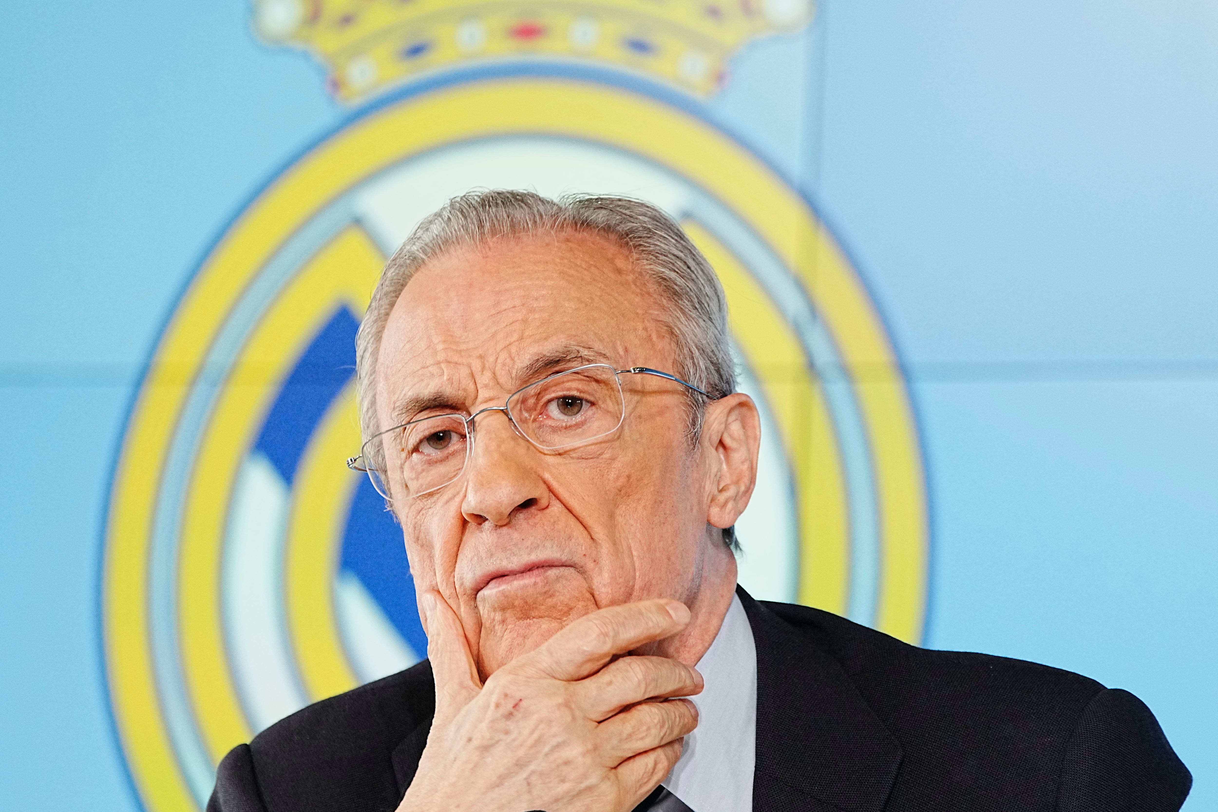 Pérez re-elected Real Madrid president to pave way for Mourinho's return