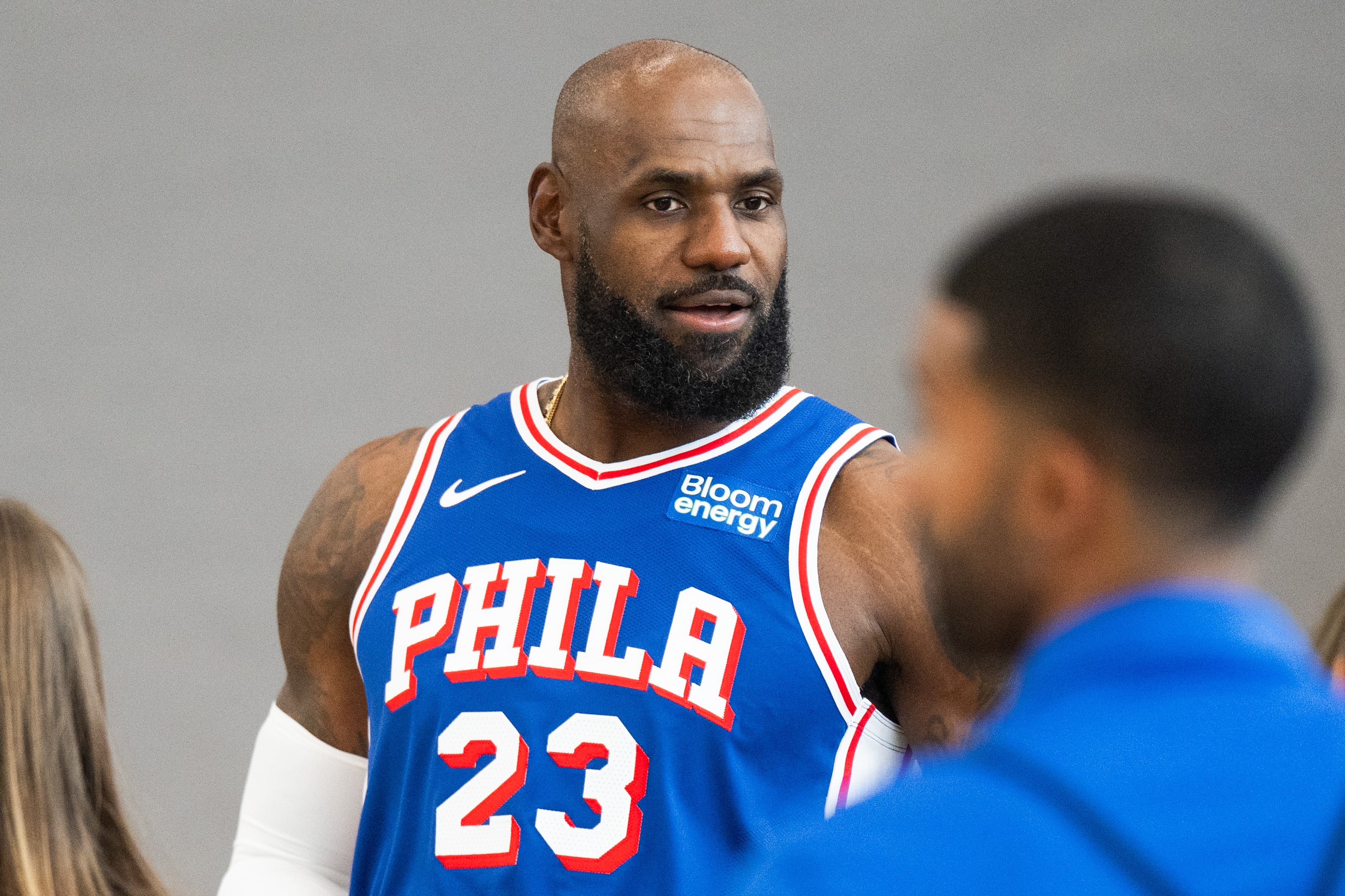 LeBron James stays cagey and lauding Tyrese Maxey’s work on the phones. Here are five takeaways from Sixers media day