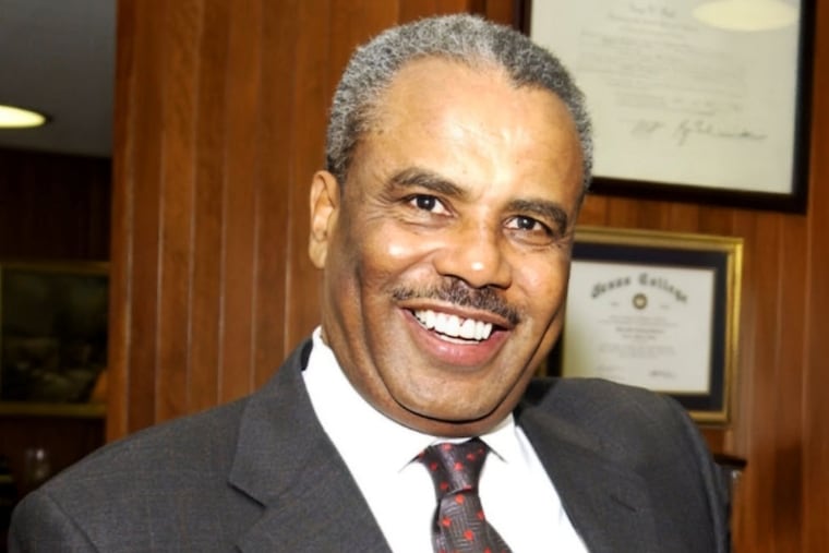 New York Times columnist Bob Herbert called Mr. Mehreteab a “middle-aged bundle of energy” during the New Orleans redevelopment in 2007.