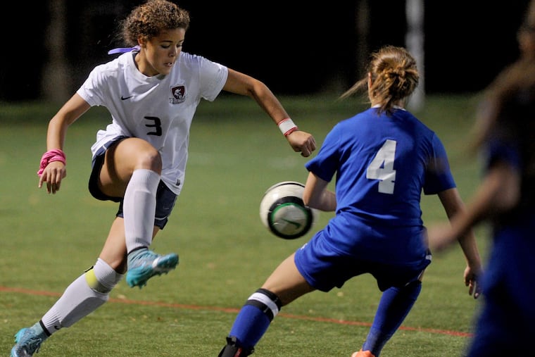 Midfielder Jaylyn Thompson (left) was instrumental in Eastern's school-record 21 wins, Coaches Tournament championship, and appearance in the S.J. Group 4 final. TOM GRALISH / Staff Photographer