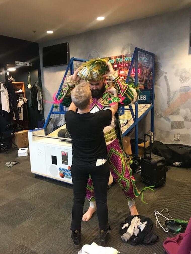 Jason Kelce to march, play saxophone in Mummers Parade with his parade