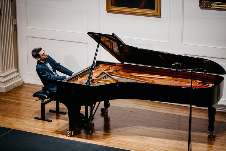 Jonathan Biss in a Philadelphia Chamber Music Society performance at the American Philosophical Society.