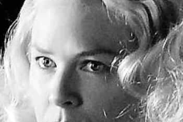 Philadelphia's own Bradley Cooper (left) is said to be thisclose to Oscar winner Renee Zellweger (right), and one report says that the two are now living together at his place but are house-hunting in L.A.