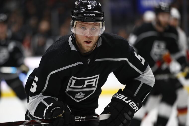 Christian Folin, shown playing for Los Angeles last season, is hoping to be a regular with the Flyers.