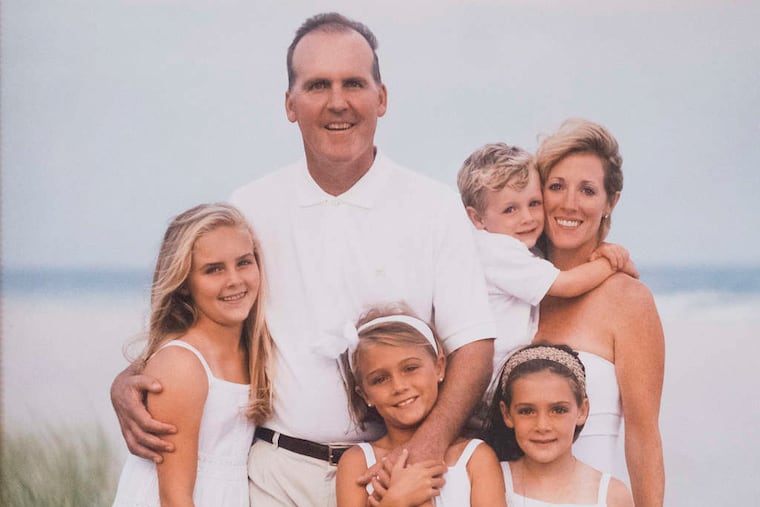 Mike and Kelly Vesey at the New Jersey Shore with children Shannon, Caitlyn, Lauren, and Michael.