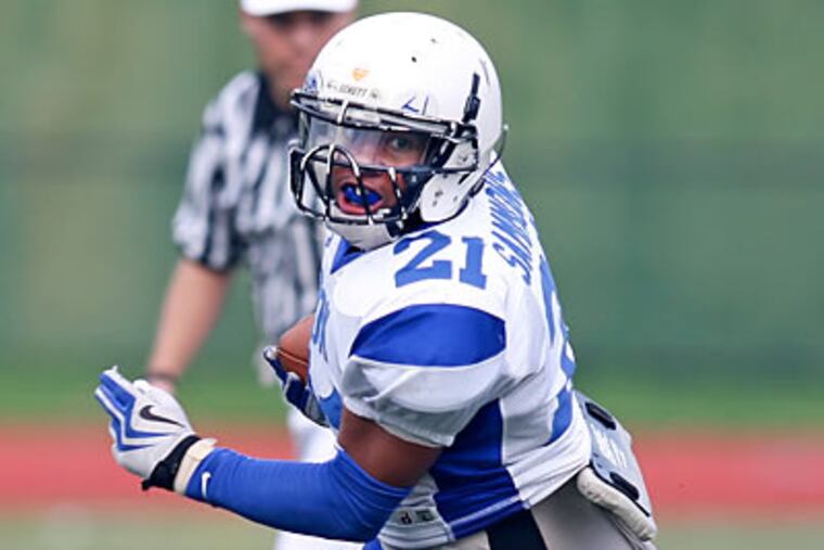 Bok's Shaquil Sammons scored three touchdowns in Friday's game. (Steven M. Falk/Staff Photographer)
