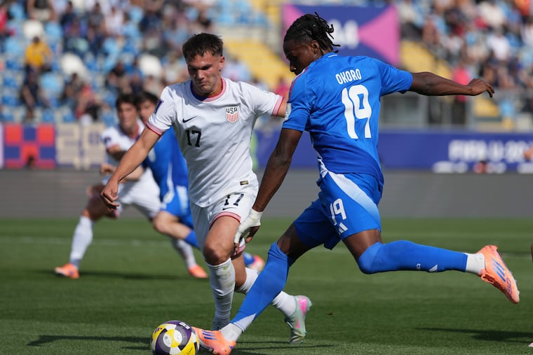 Frankie Westfield (left) in action for the U.S. under-20 team in the round-of-16 win over Italy.