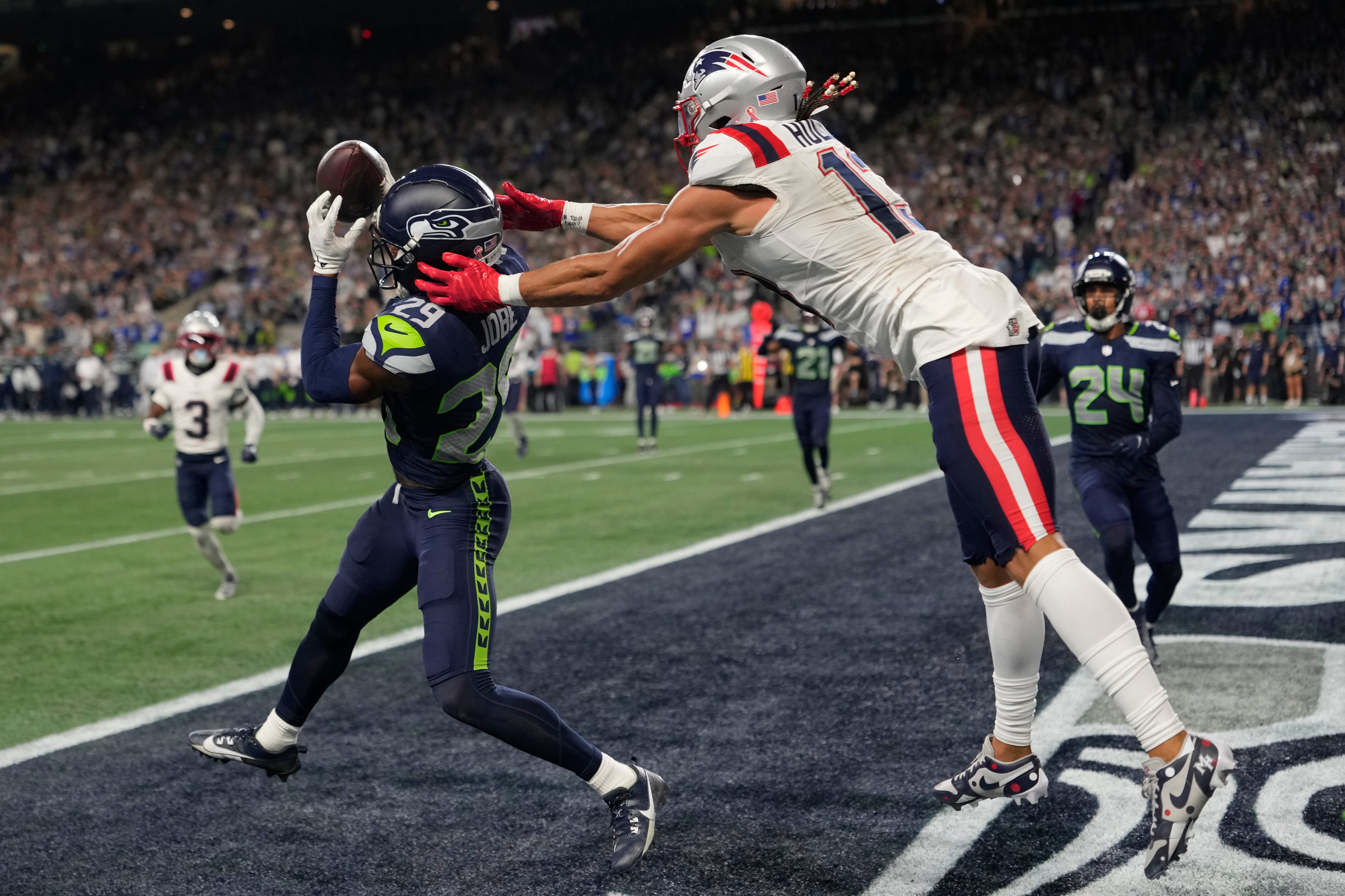Seahawks pick off Drake Maye 3 times to beat Patriots 13-10 in Super Bowl rematch