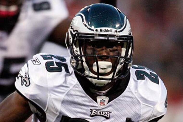 LeSean McCoy scored his fifth touchdown of the season in the Eagles 27-24 win over the 49ers. (David Maialetti/Staff Photographer)