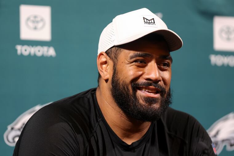 Eagles offensive tackle Jordan Mailata is available to play tonight.