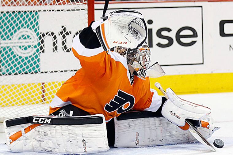 Flyers goalie Steve Mason. (Yong Kim/Staff Photographer)