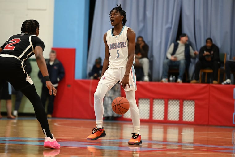 Father Judge junior Kevair Kennedy, seen playing against Archbishop Ryan earlier this season, scored 33 points in a PCL quarterfinal win over Archbishop Wood on Friday.